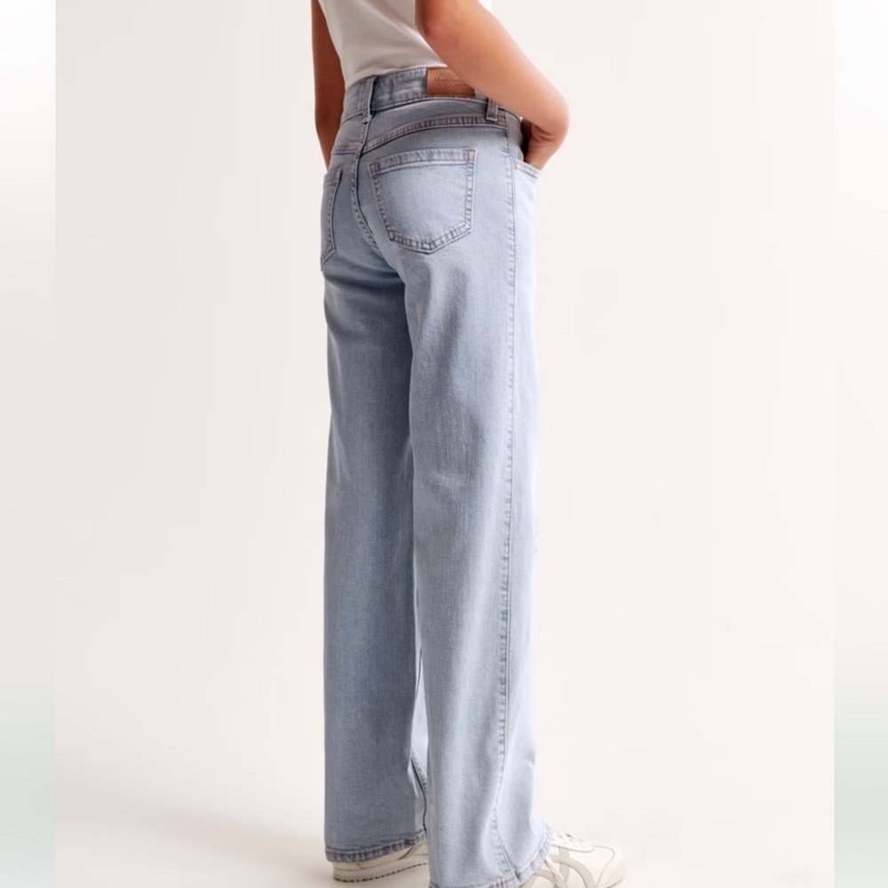 Abercrombie Kids Wide Leg High Rise Jeans Light Wash Size 11/12 Regular - Picture 4 of 12